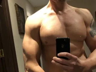 Fran44esko – webcam model profile photo